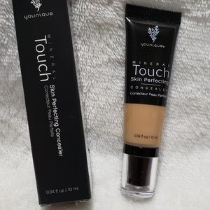 Younique concealer